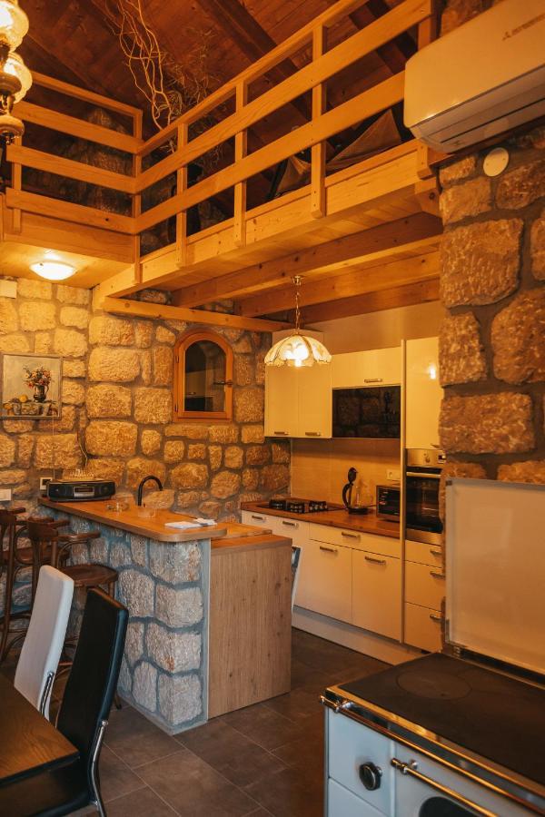 אוברובץ River Huts Zrmanja מראה חיצוני תמונה