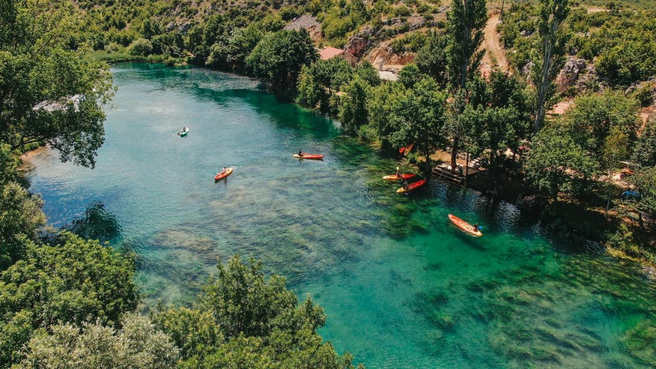 אוברובץ River Huts Zrmanja מראה חיצוני תמונה