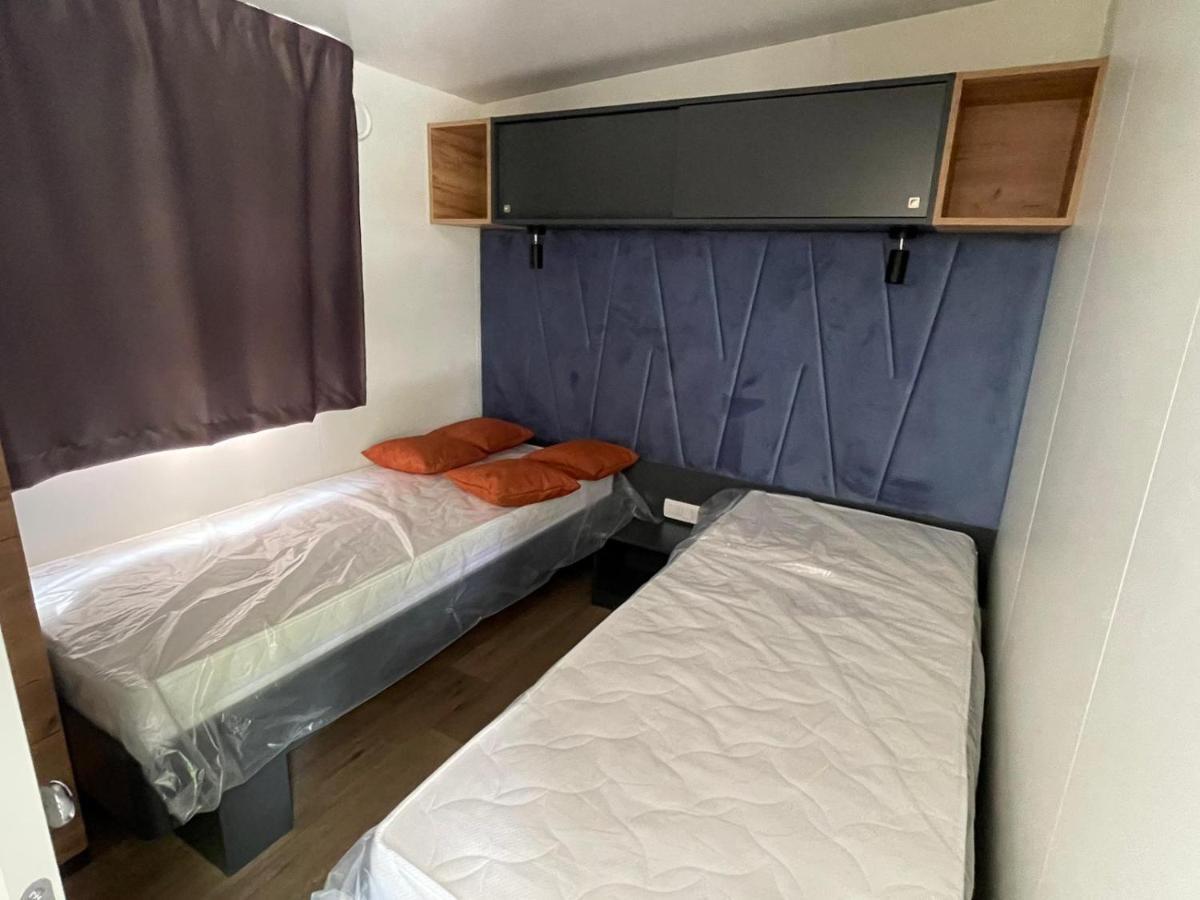 אוברובץ River Huts Zrmanja מראה חיצוני תמונה